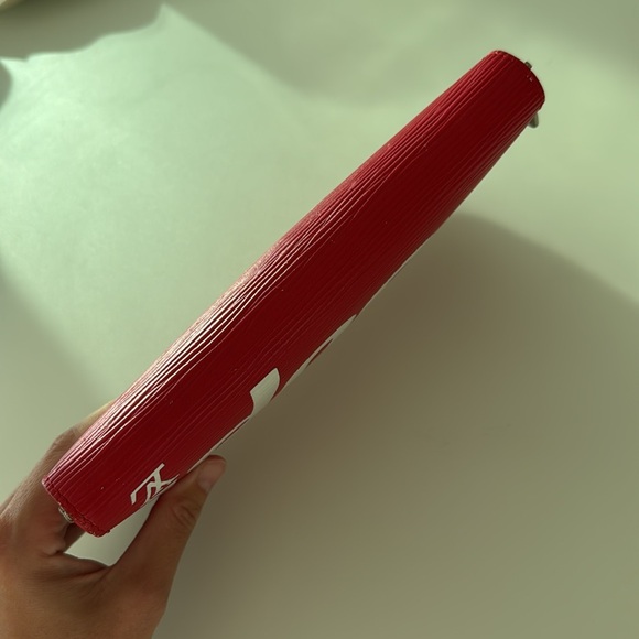 Red wallet - Picture 9 of 9